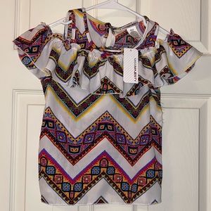 Girls cold shoulder top size 7/8. New with tags